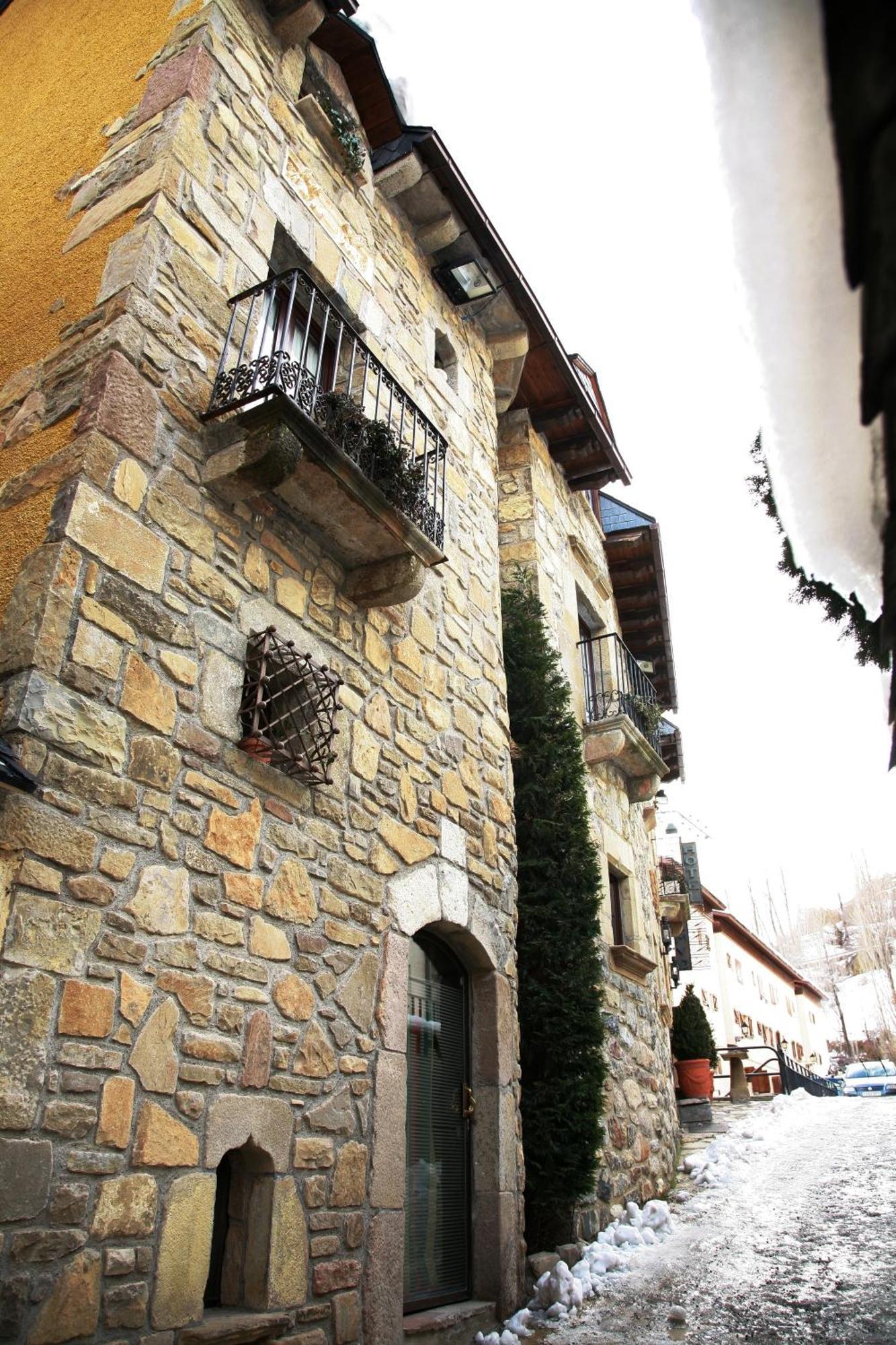 Hotel Almud Sallent de Gállego 외부 사진
